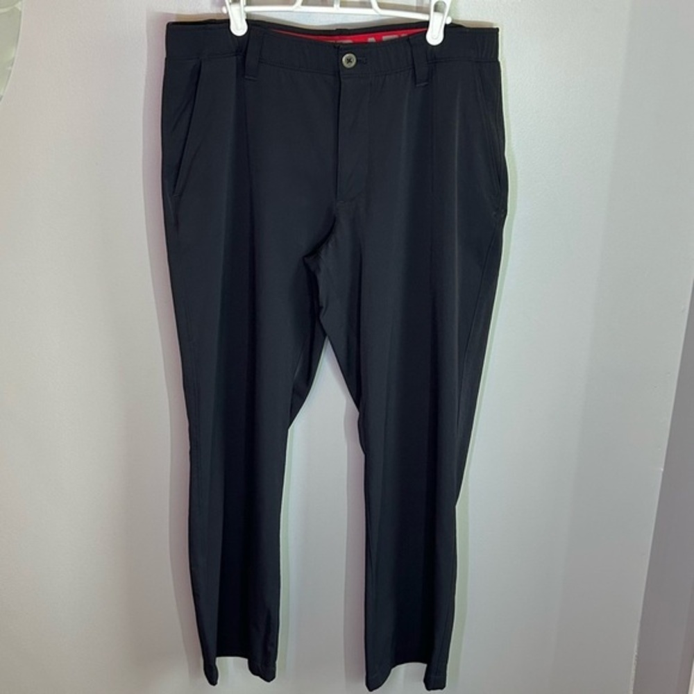 Under Armour Loose Fit Golf Pants Mens Size 38 Short